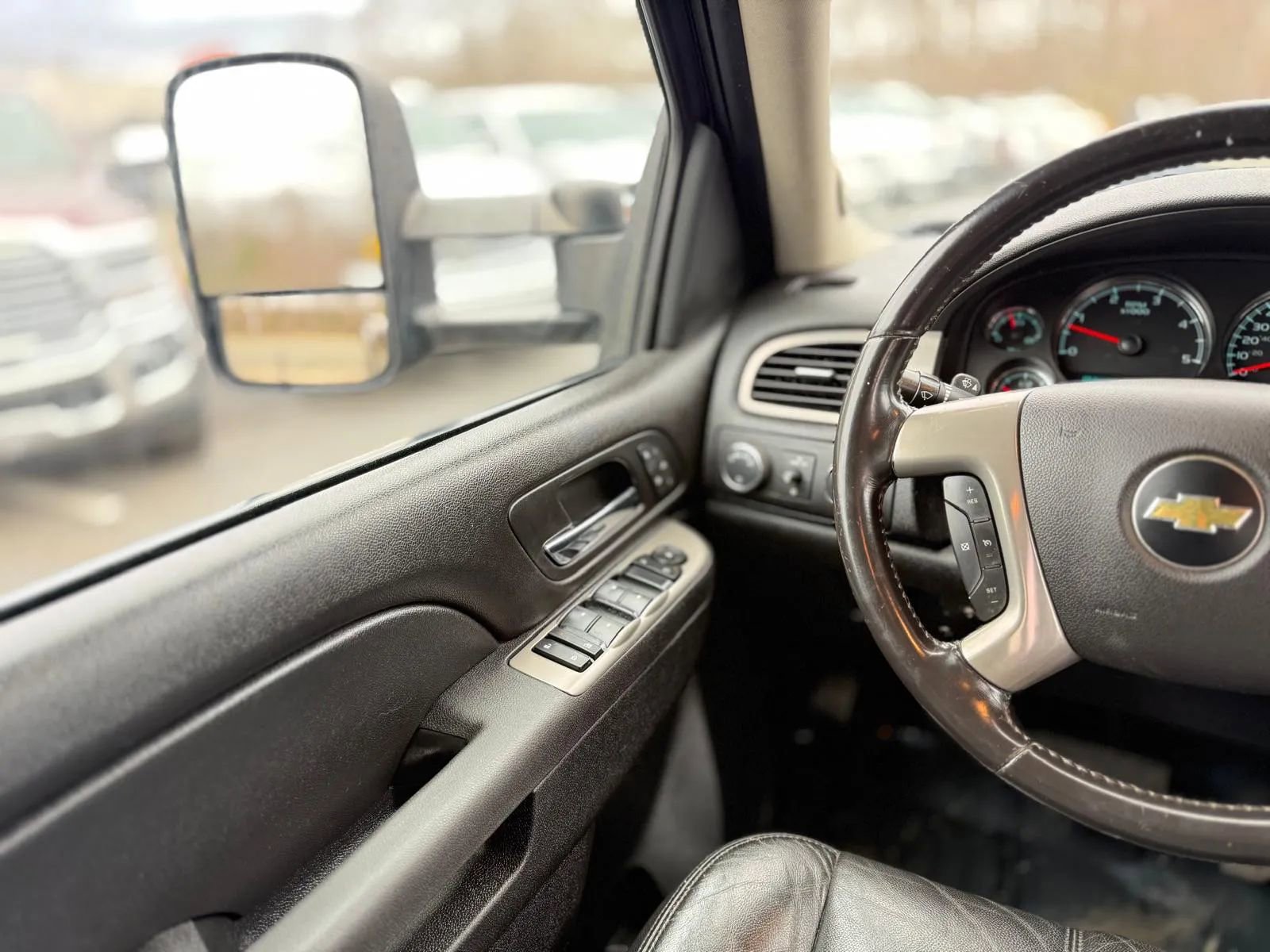 Used 2013 Chevrolet Silverado 2500 LTZ w/ LTZ Plus Package image 23