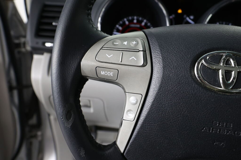 Used 2009 Toyota Highlander Limited AWD/4WD image 34