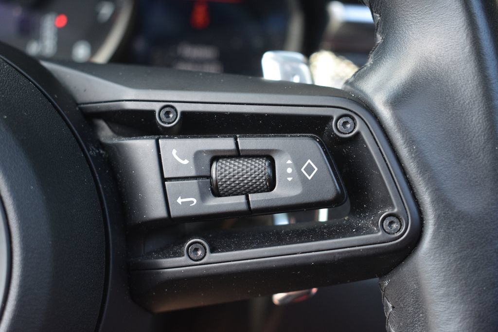 Used 2023 Porsche Macan Turbo AWD/4WD image 16