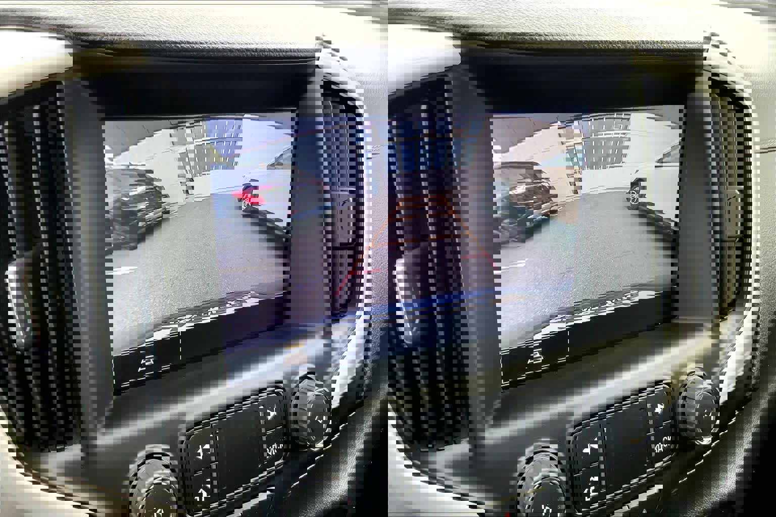 Used 2022 GMC Terrain SLT image 29