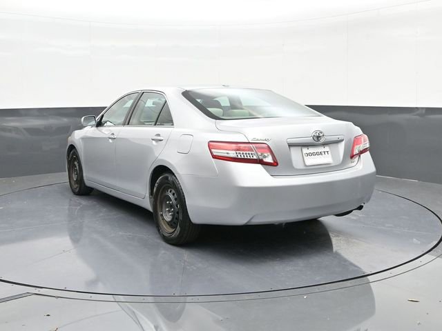 Used 2010 Toyota Camry LE image 8