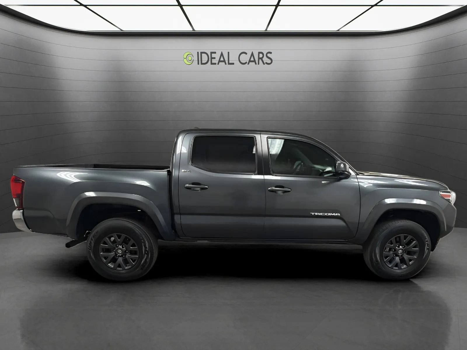 Used 2023 Toyota Tacoma SR5 RWD image 4