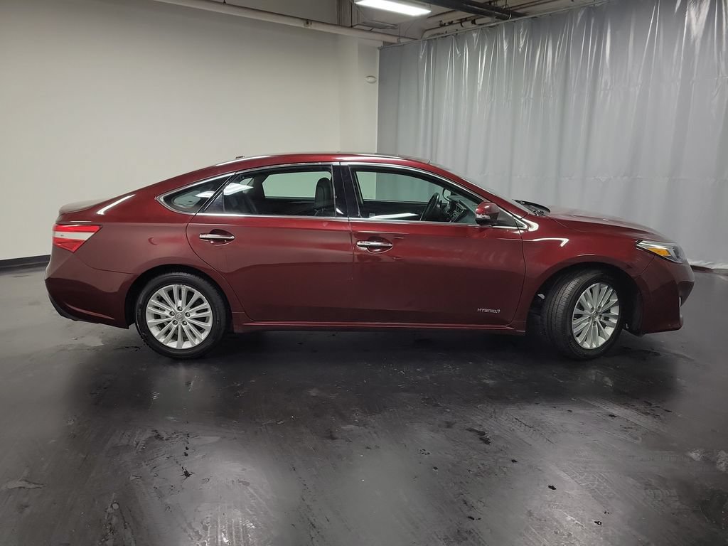 Used 2013 Toyota Avalon XLE Touring FWD image 9