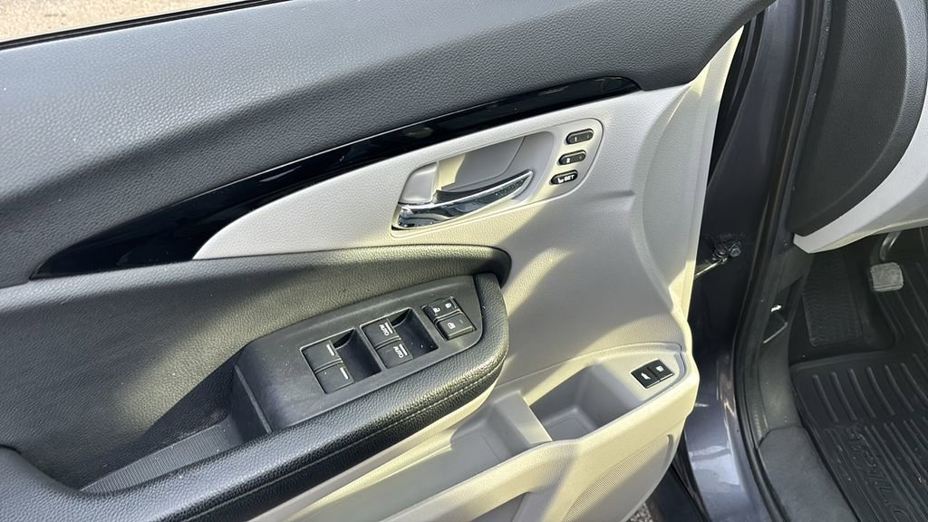 Used 2019 Honda Pilot Touring image 14
