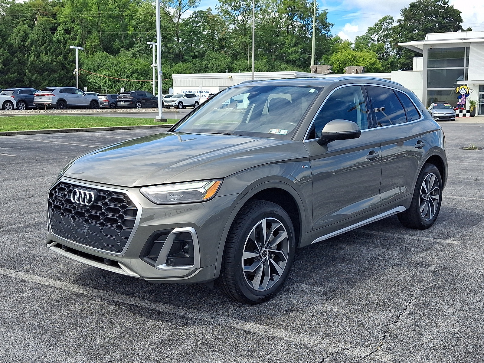 Used 2023 Audi Q5 2.0T Premium Plus w/ Premium Plus Package AWD/4WD image 3