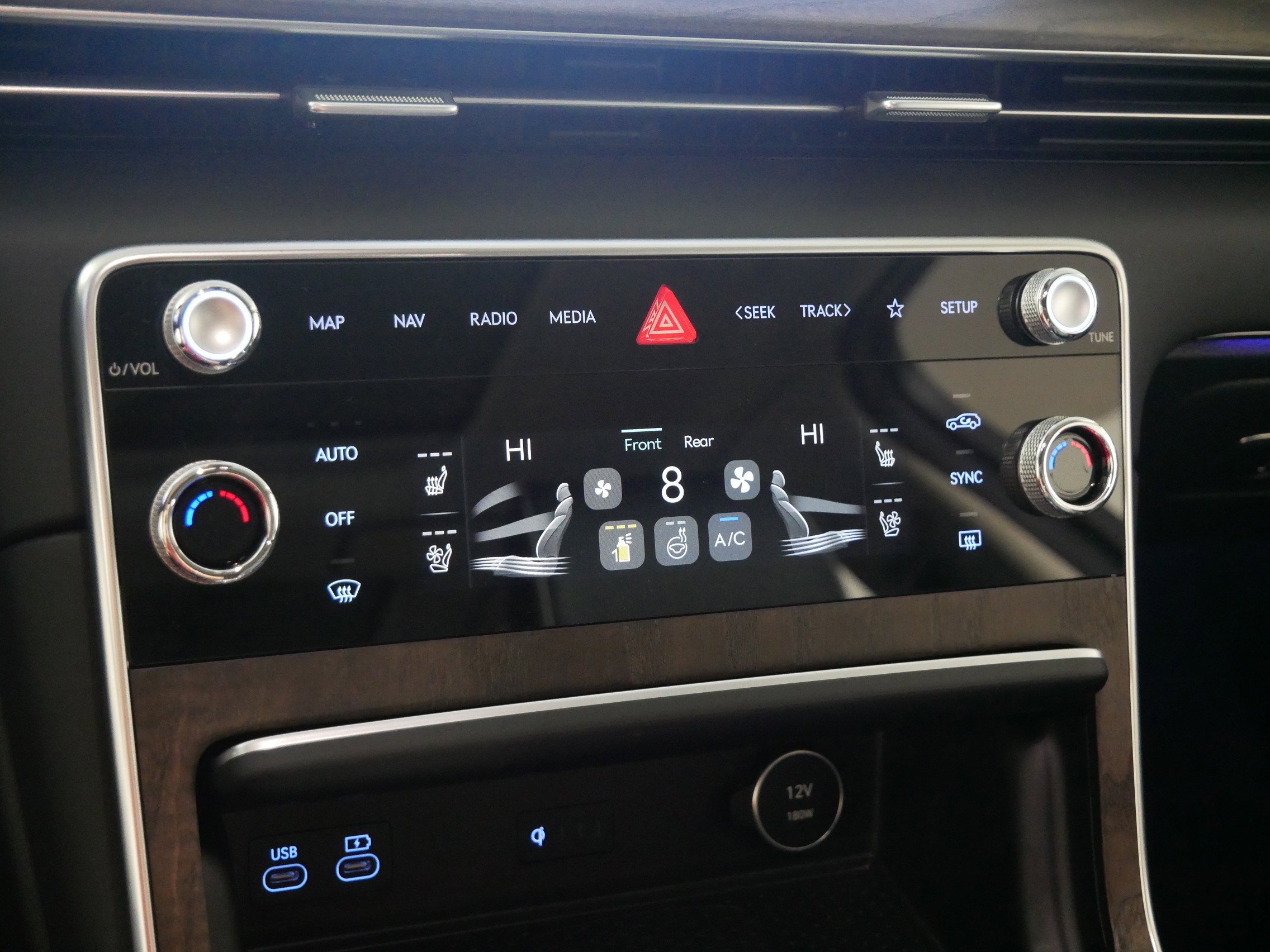 Used 2025 Genesis GV80 3.5T Prestige AWD/4WD image 23