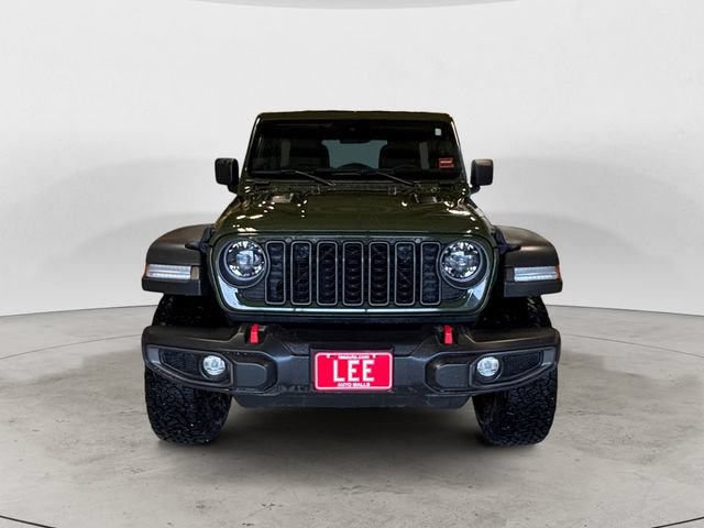 Used 2024 Jeep Wrangler Unlimited Rubicon w/ Convenience Group AWD/4WD image 9
