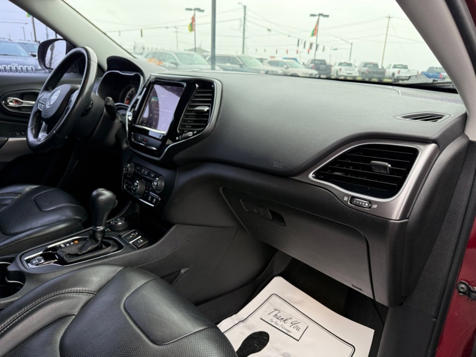 Used 2019 Jeep Cherokee Limited w/ Luxury Group image 12