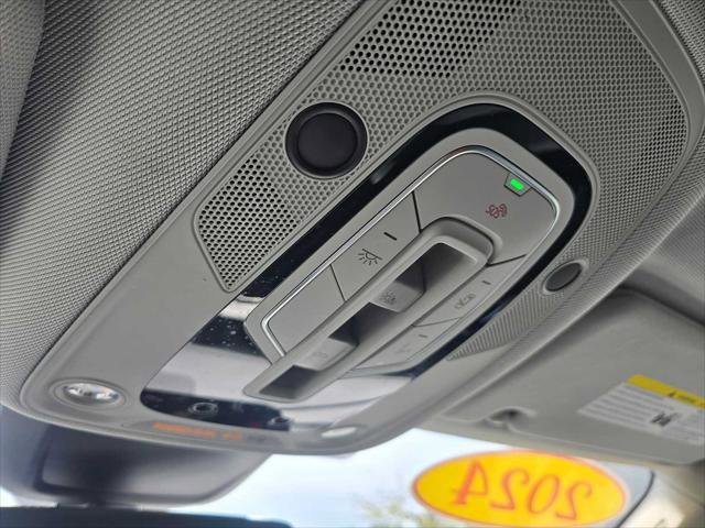 Used 2024 Audi Q8 e-tron Prestige w/ Prestige Package image 35