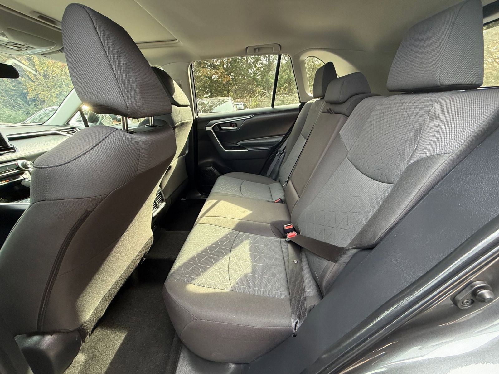 Used 2025 Toyota RAV4 XLE image 25