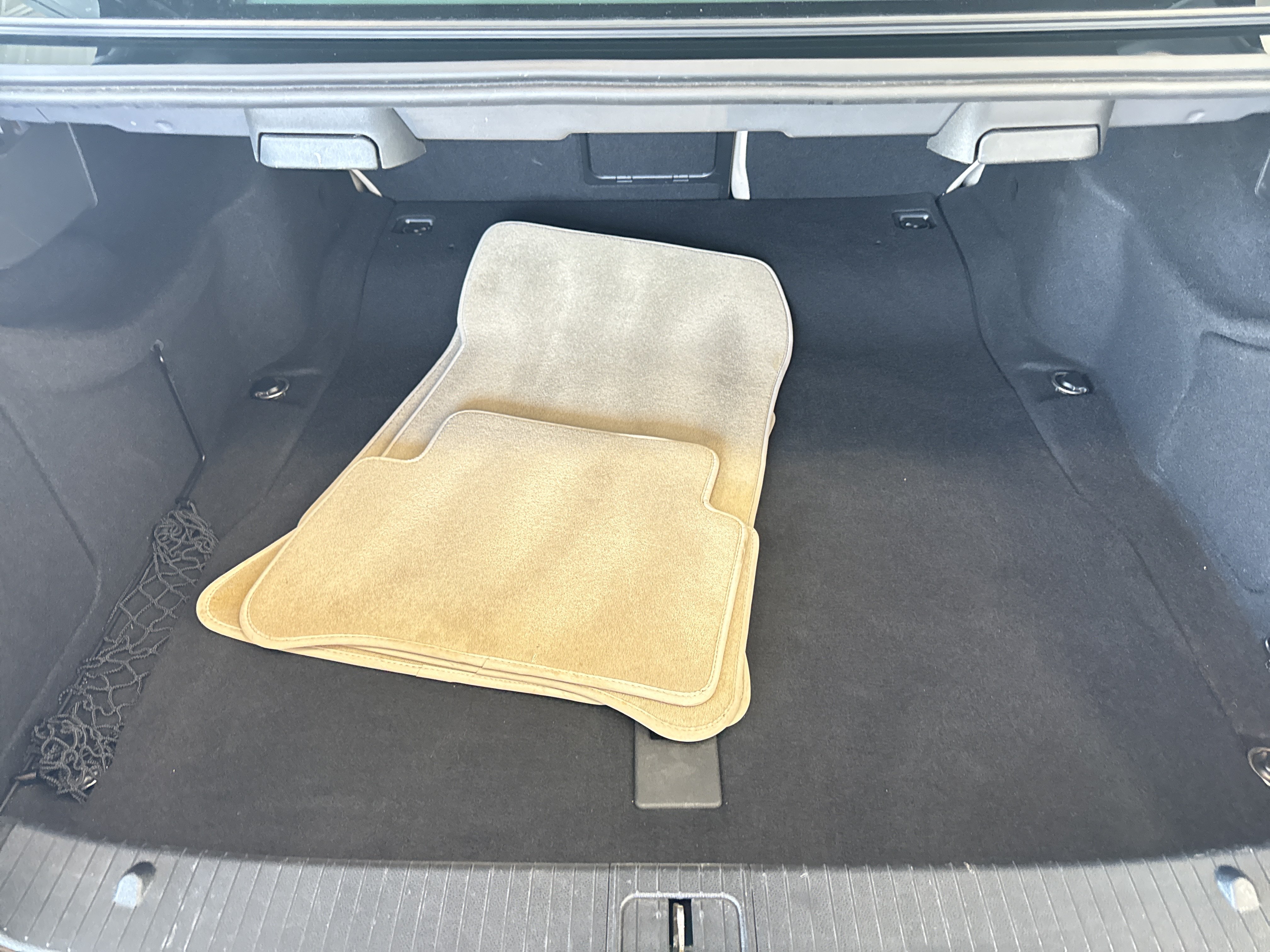Used 2014 Mercedes-Benz E 350 Sedan image 8