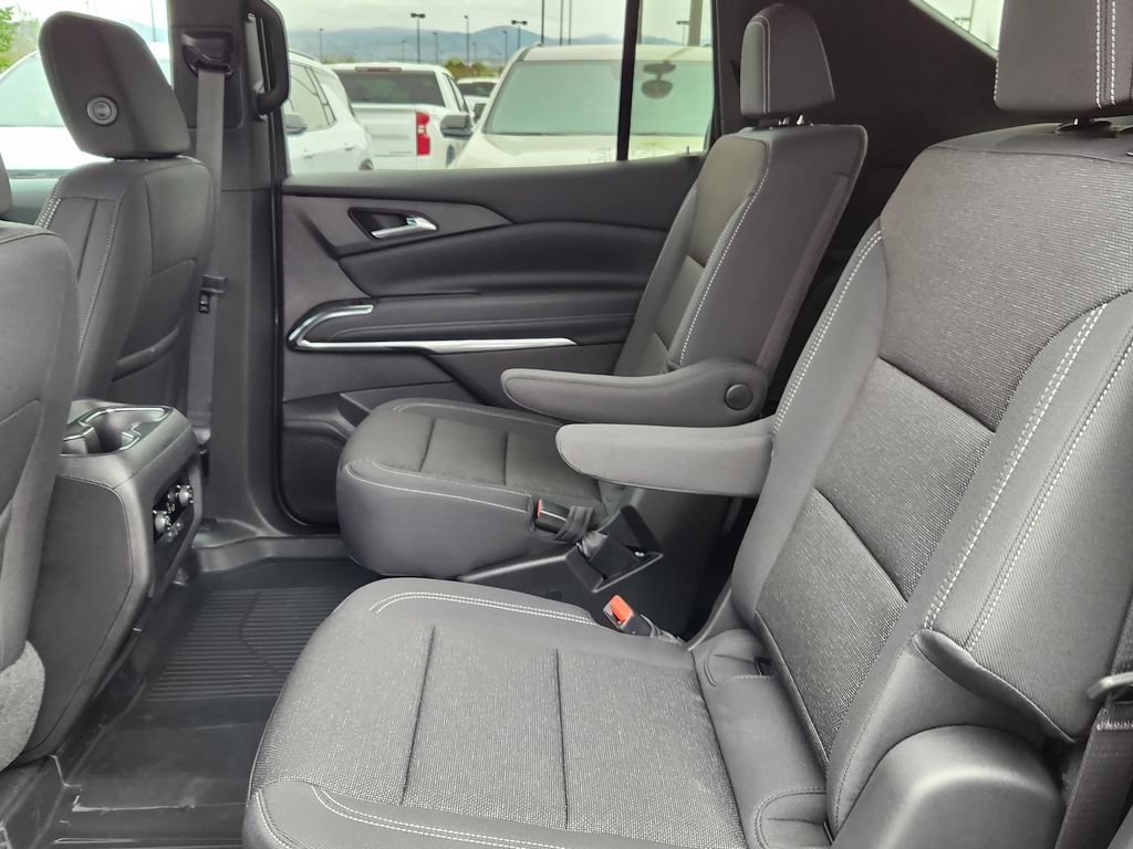 New 2026 Chevrolet Traverse LT w/ Midnight/Sport Edition AWD/4WD image 12