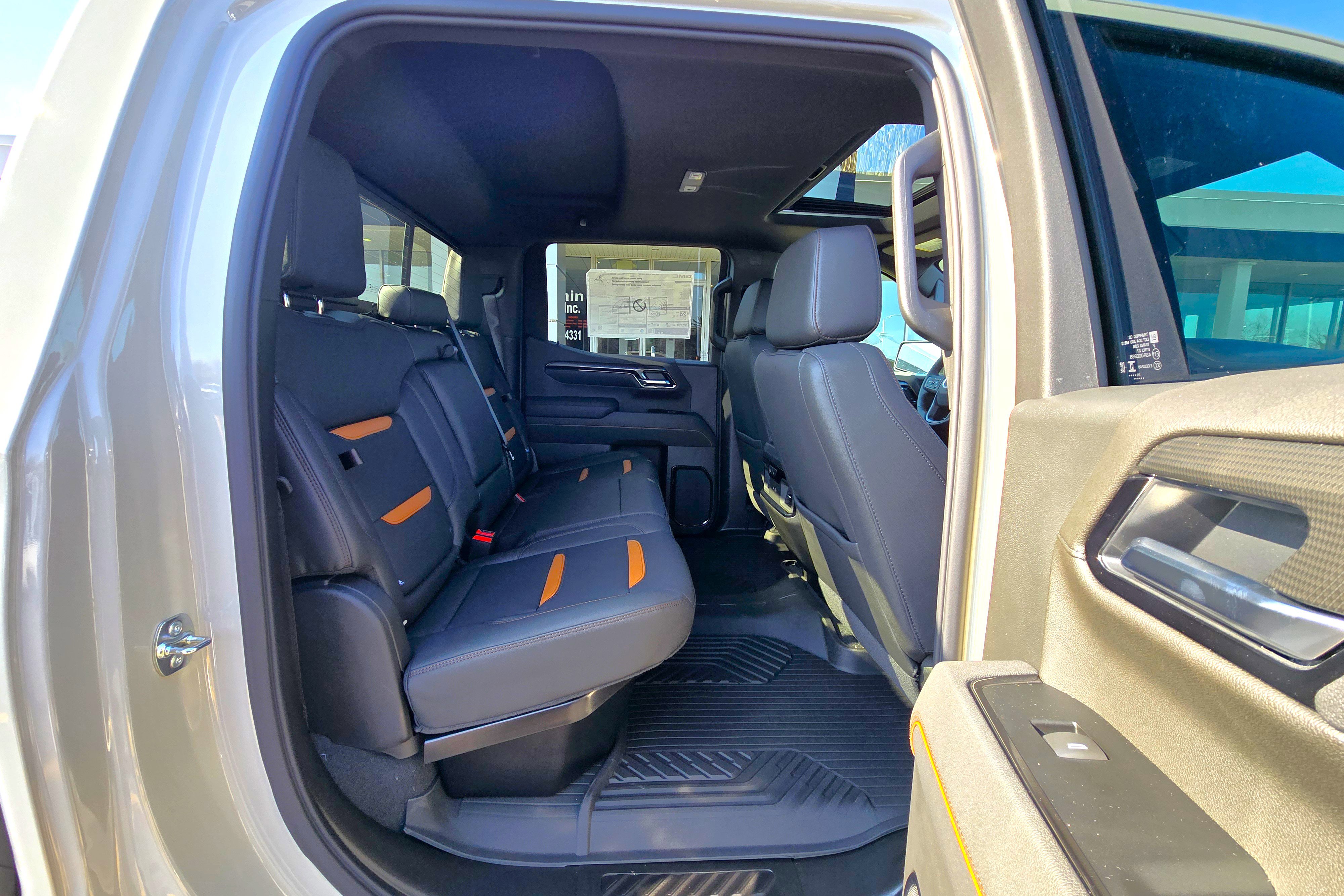 New 2026 GMC Sierra 1500 AT4 w/ AT4 Premium Package image 18