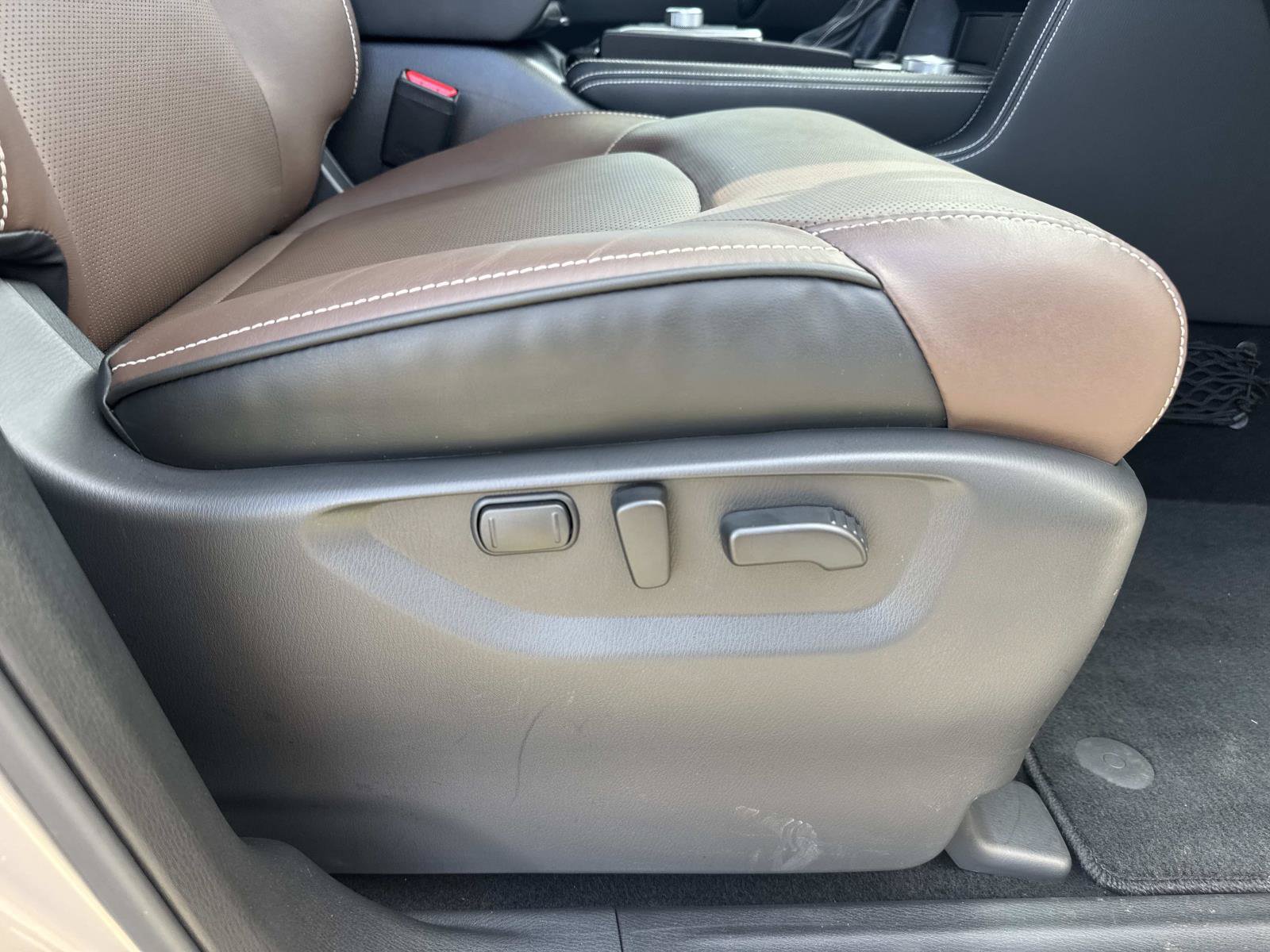 Used 2024 INFINITI QX80 Premium Select w/ Cargo Package AWD/4WD image 16