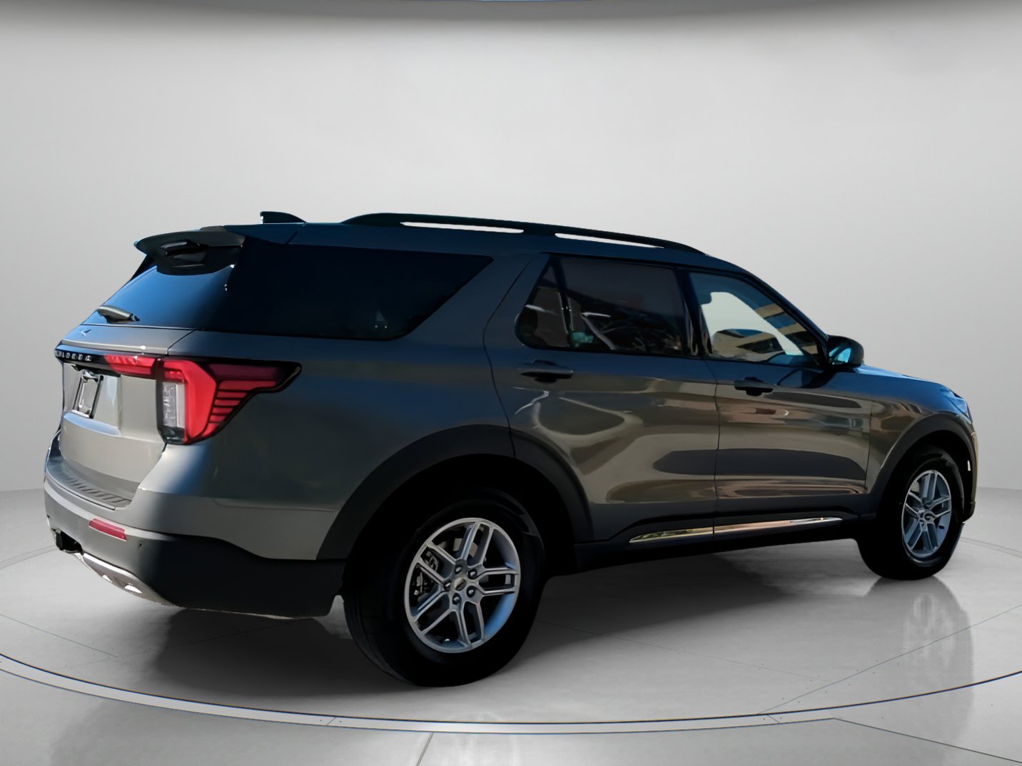 New 2025 Ford Explorer Active w/ Active Comfort Package image 31