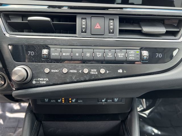 Certified 2025 Lexus ES 350 w/ Premium Package image 12