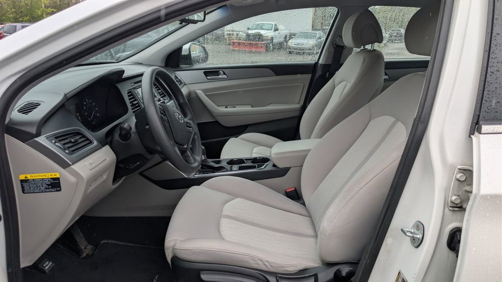 Used 2016 Hyundai Sonata SE FWD image 9