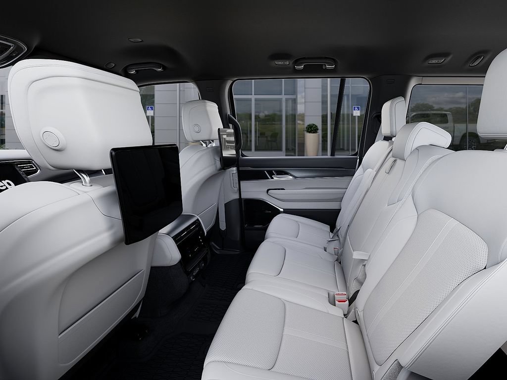New 2026 Jeep Grand Wagoneer Limited w/ Rear Seat Video Group I AWD/4WD image 23