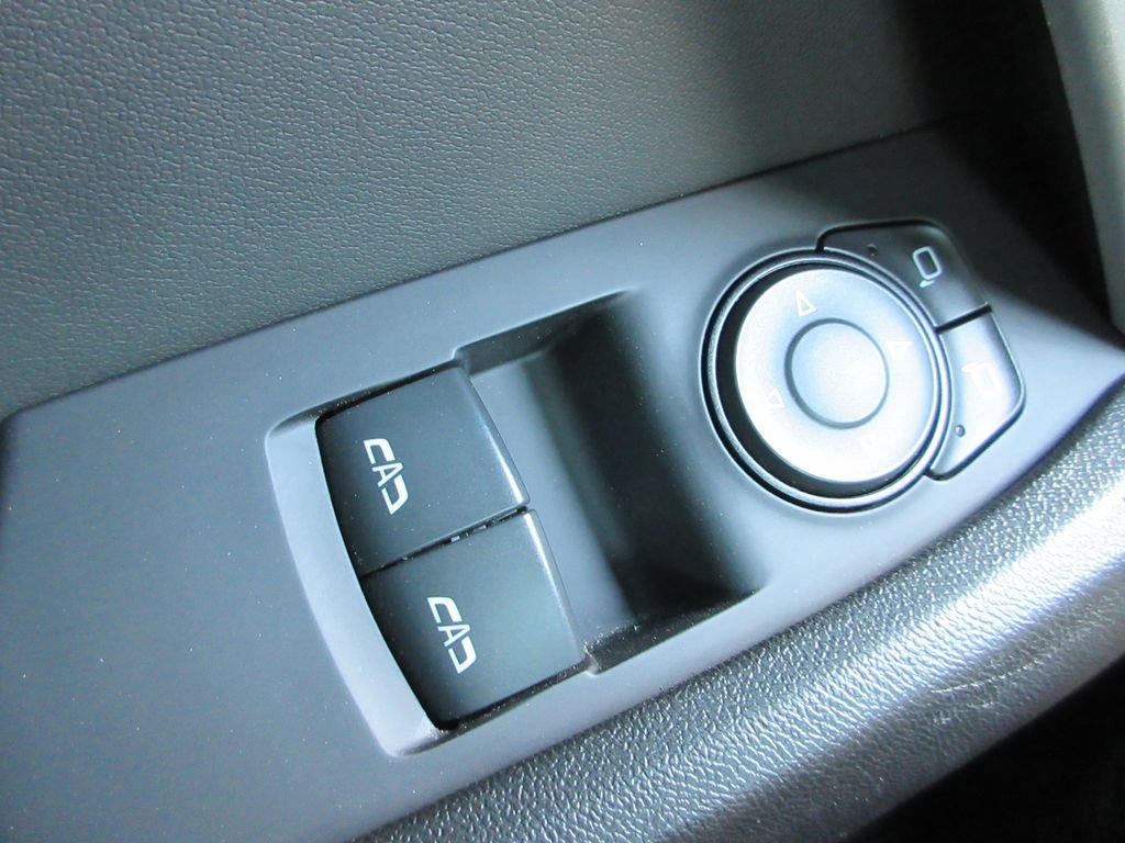 Used 2020 Chevrolet Camaro SS RWD image 23