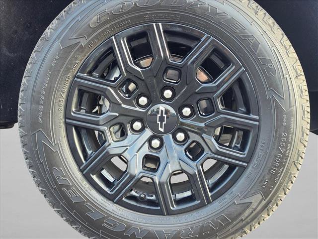 Used 2026 Chevrolet Colorado LT AWD/4WD image 9