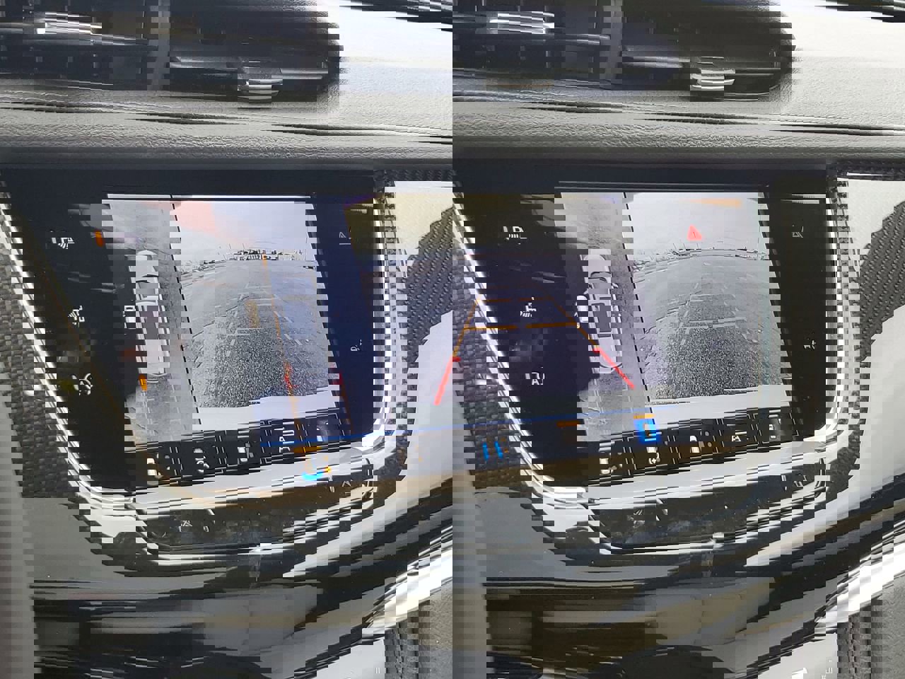 New 2025 Cadillac XT6 Sport w/ Technology Package image 51