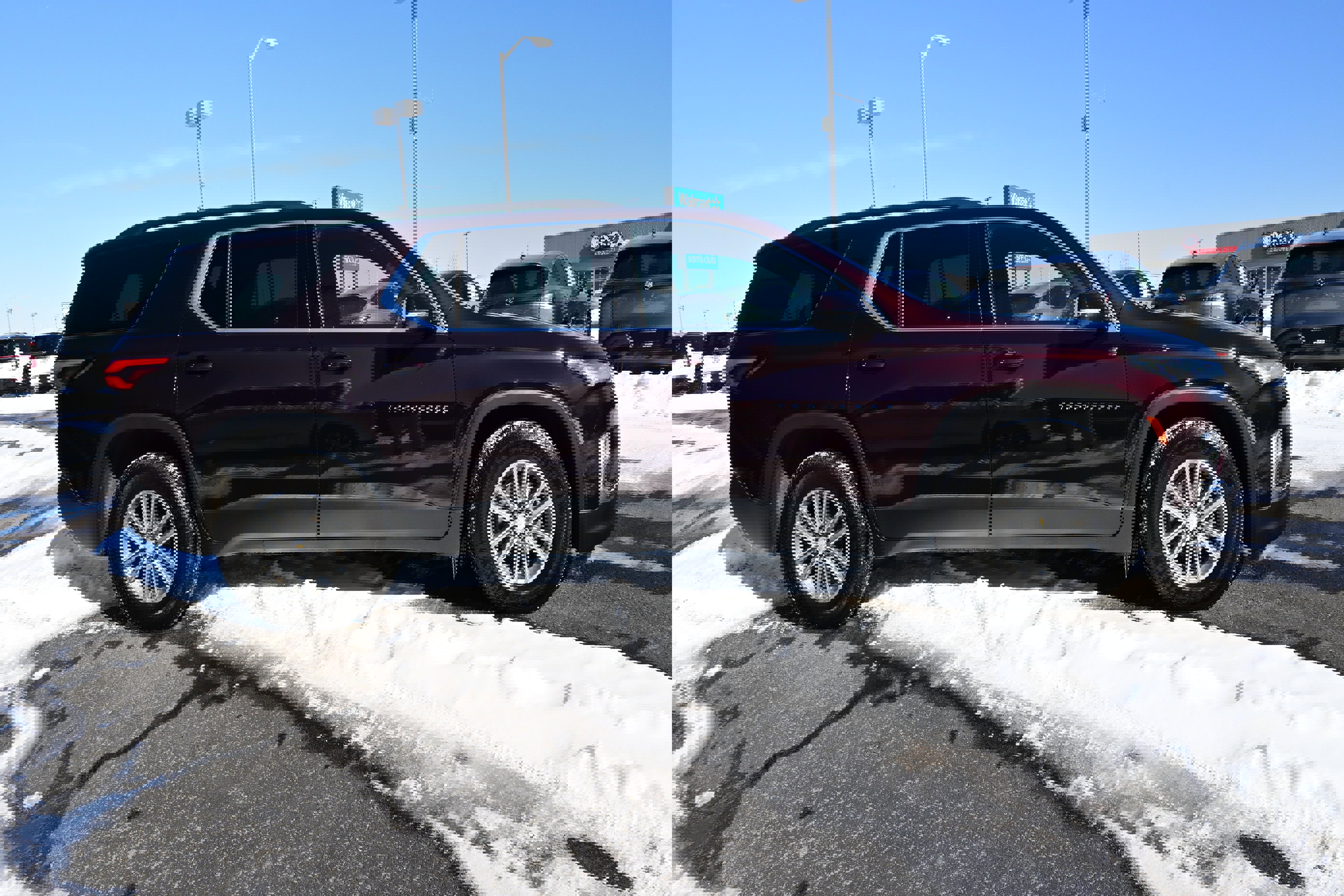 Used 2023 Chevrolet Traverse LT image 5