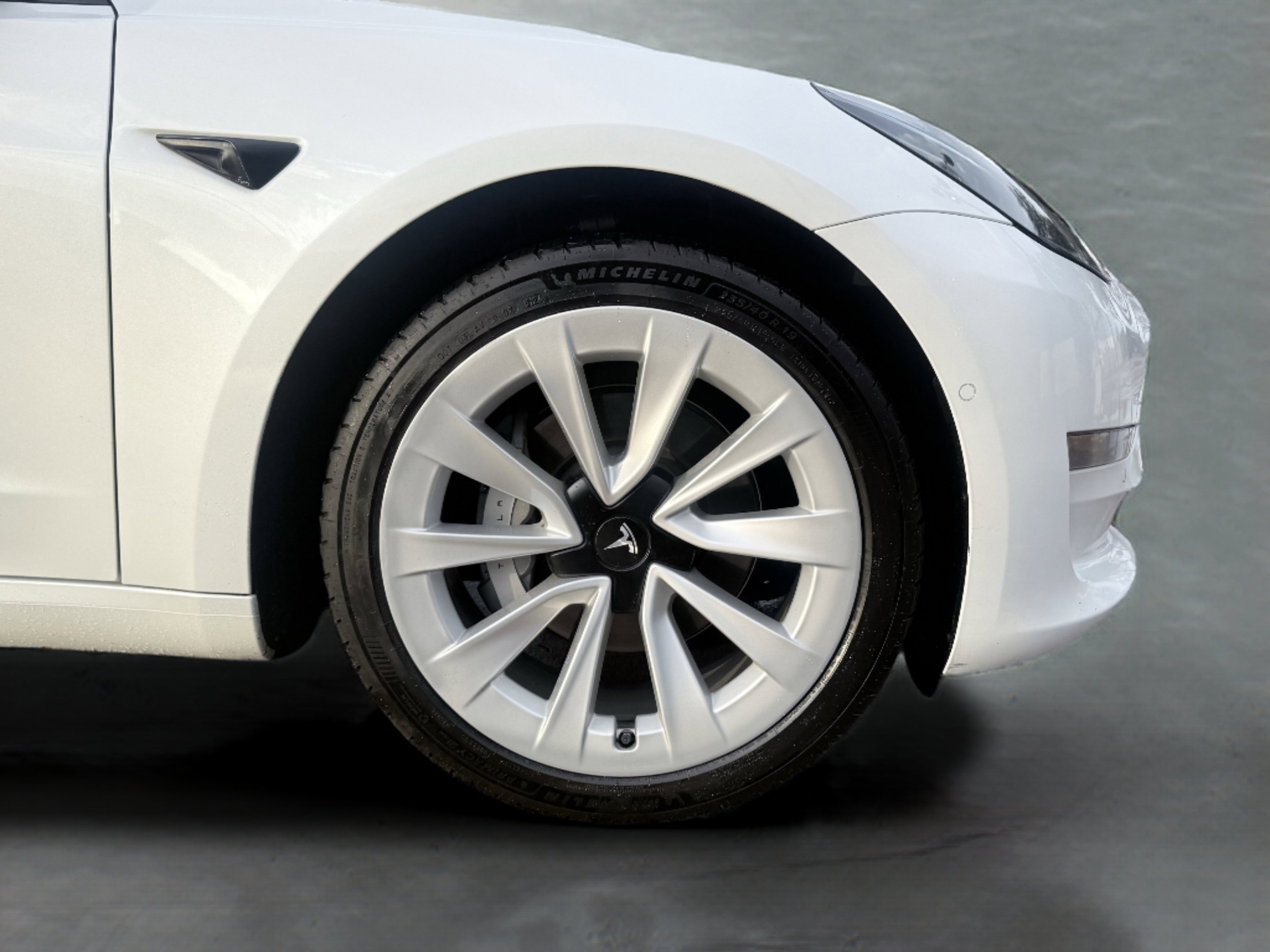 Used 2021 Tesla Model 3 Standard Range Plus image 15