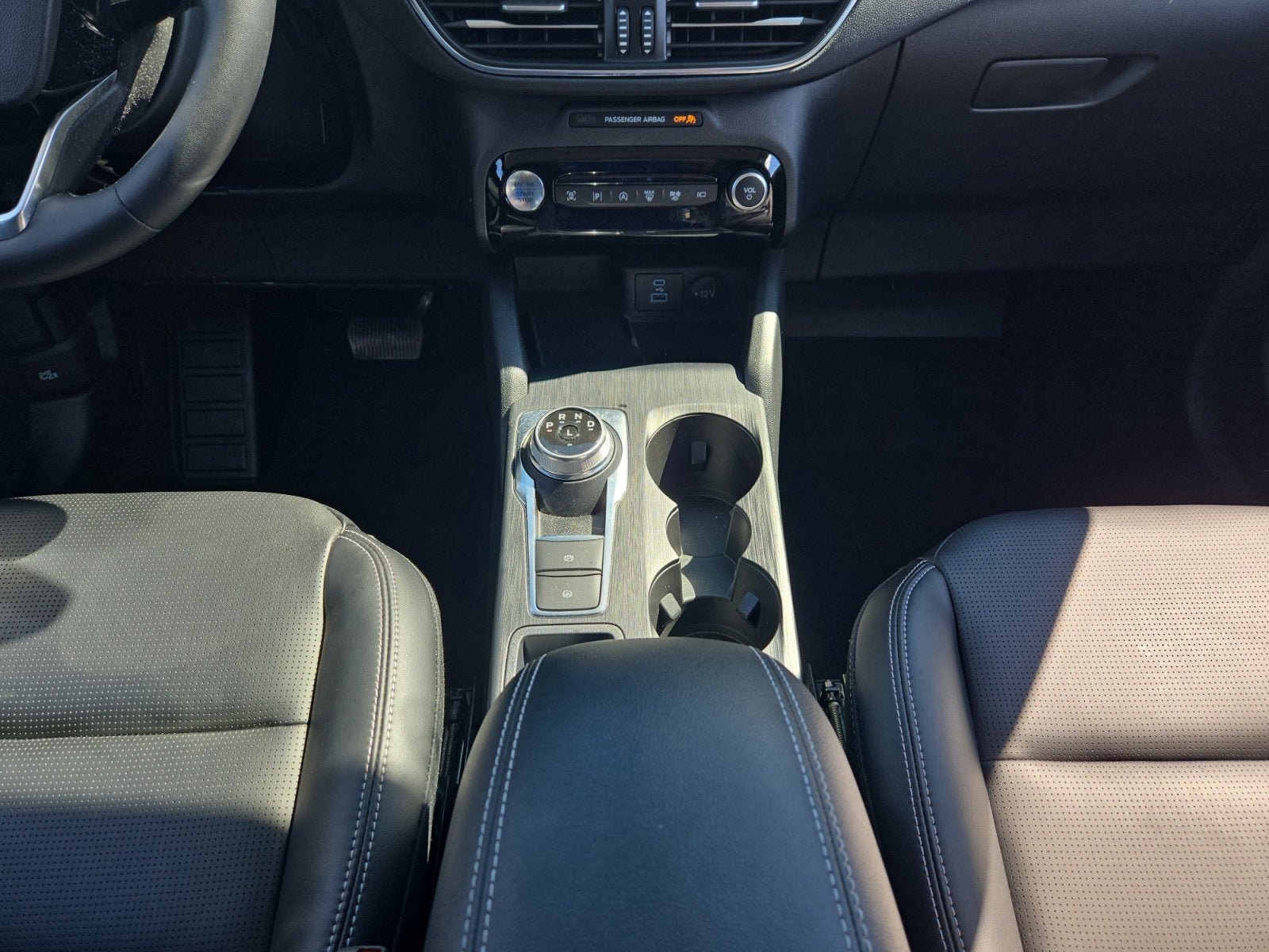 Used 2023 Ford Escape Platinum AWD/4WD image 21