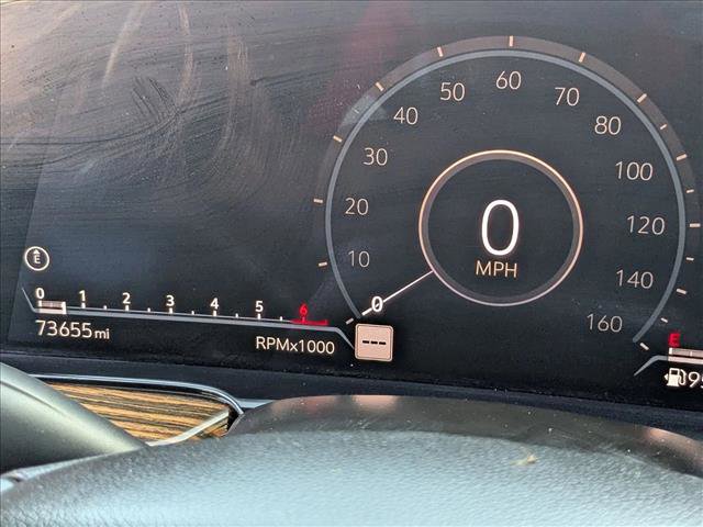 Used 2021 Cadillac Escalade ESV Premium Luxury image 11