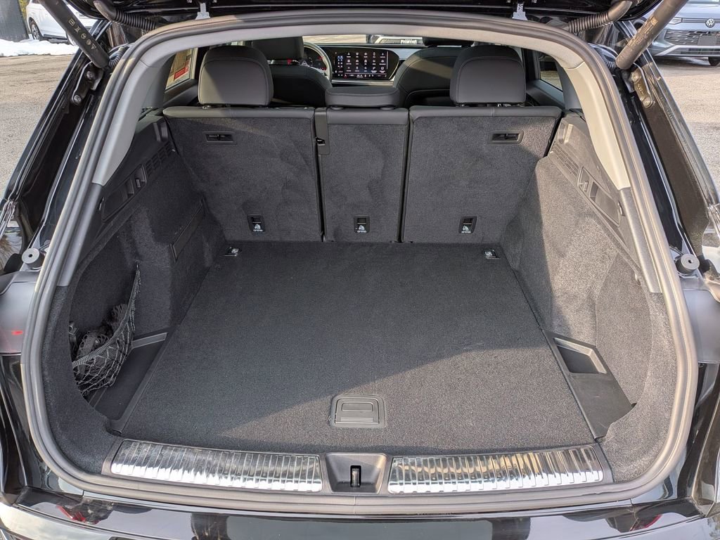 Used 2025 Audi Q5 Premium Plus w/ Premium Plus image 32