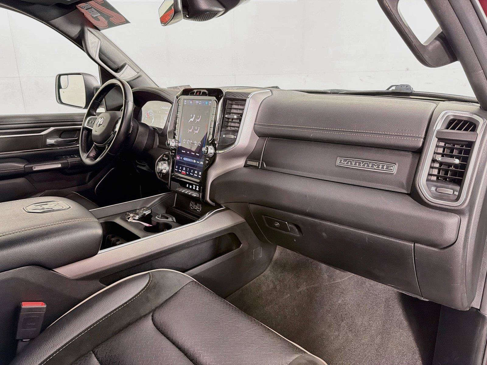 Used 2023 RAM 1500 Laramie AWD/4WD image 32