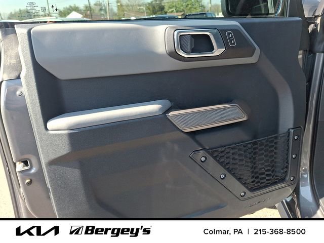 Used 2023 Ford Bronco Black Diamond image 13