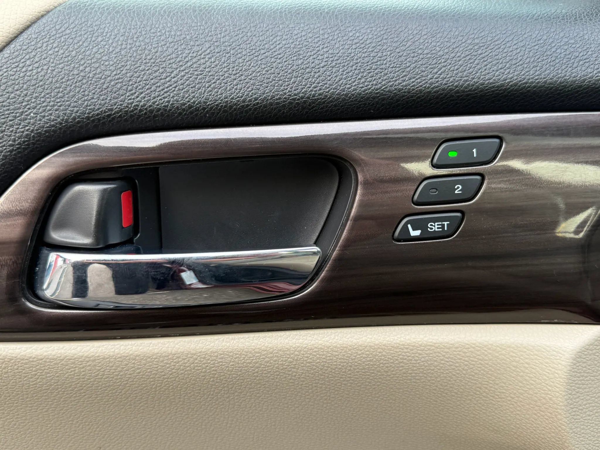 Used 2017 Honda Accord EX-L image 15