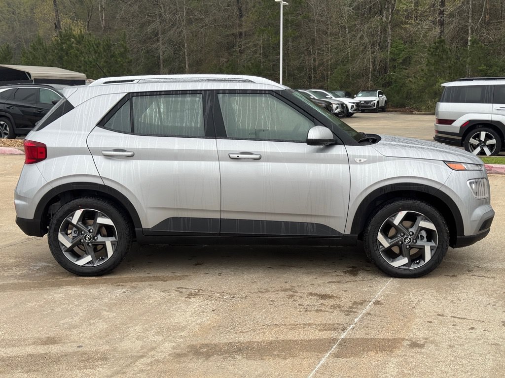 New 2026 Hyundai Venue SEL FWD image 11
