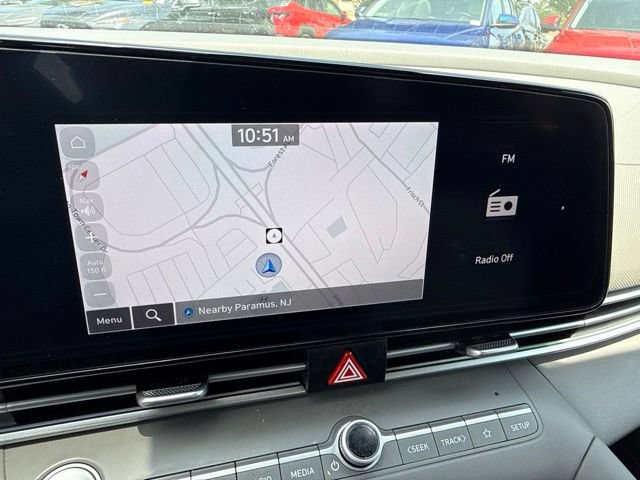 Used 2024 Hyundai Elantra SEL FWD image 5