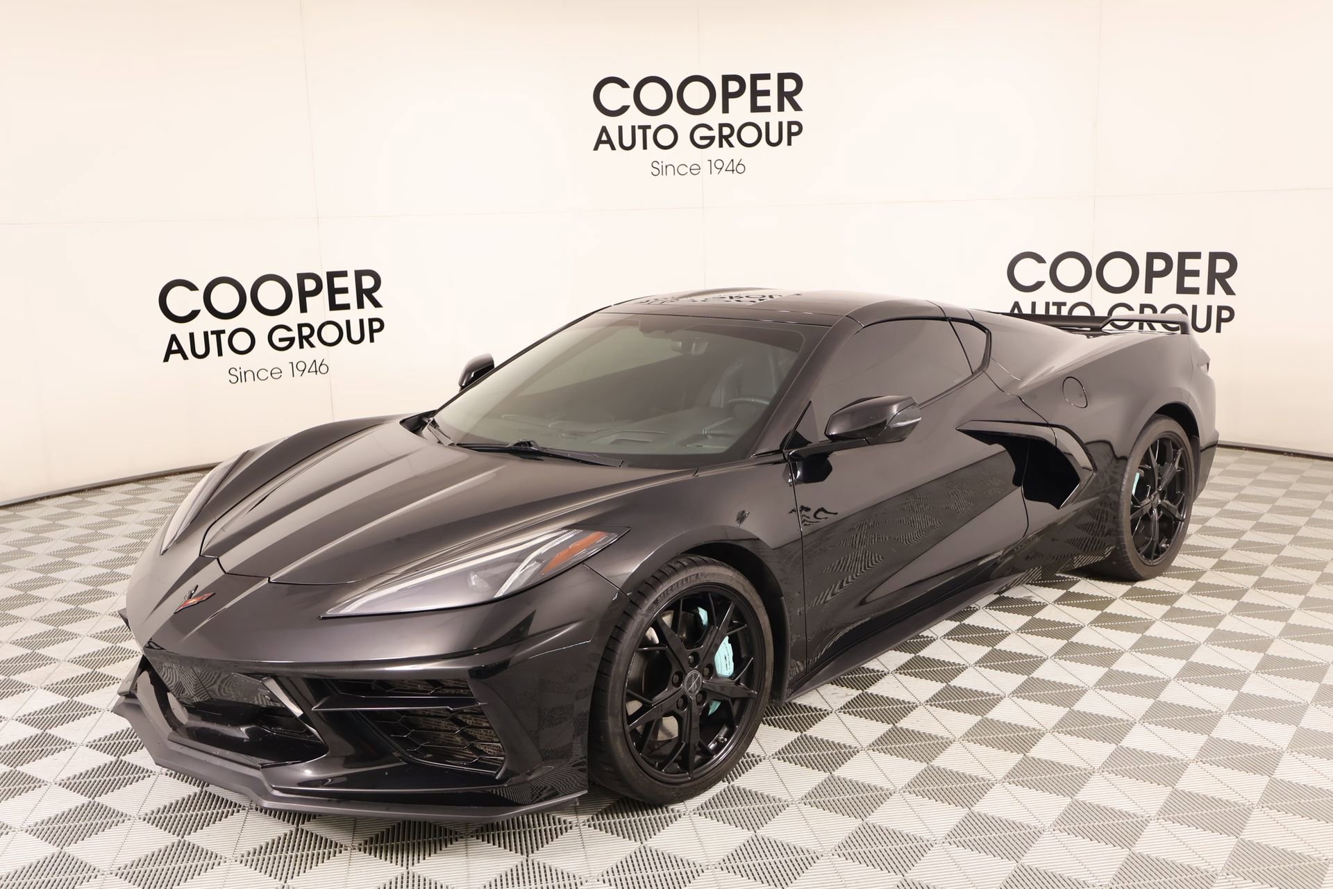 Used 2020 Chevrolet Corvette Stingray Preferred Cpe w/ 2LT Preferred Equipment Group RWD image 10