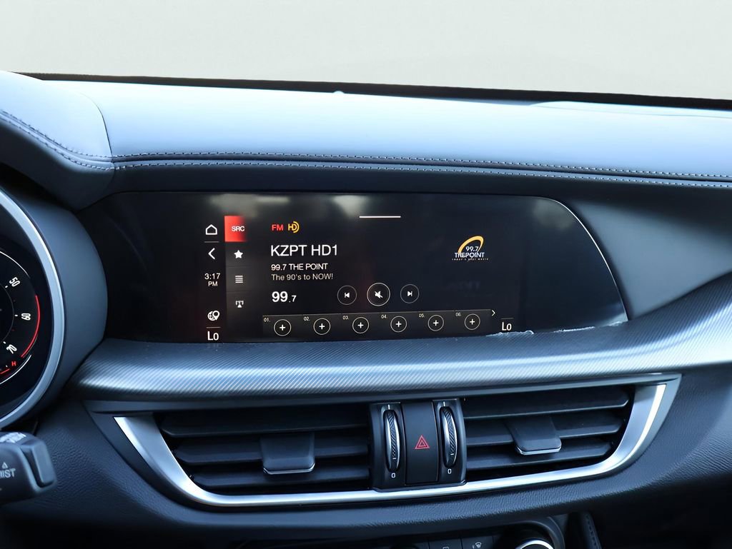 New 2025 Alfa Romeo Stelvio Sprint image 23