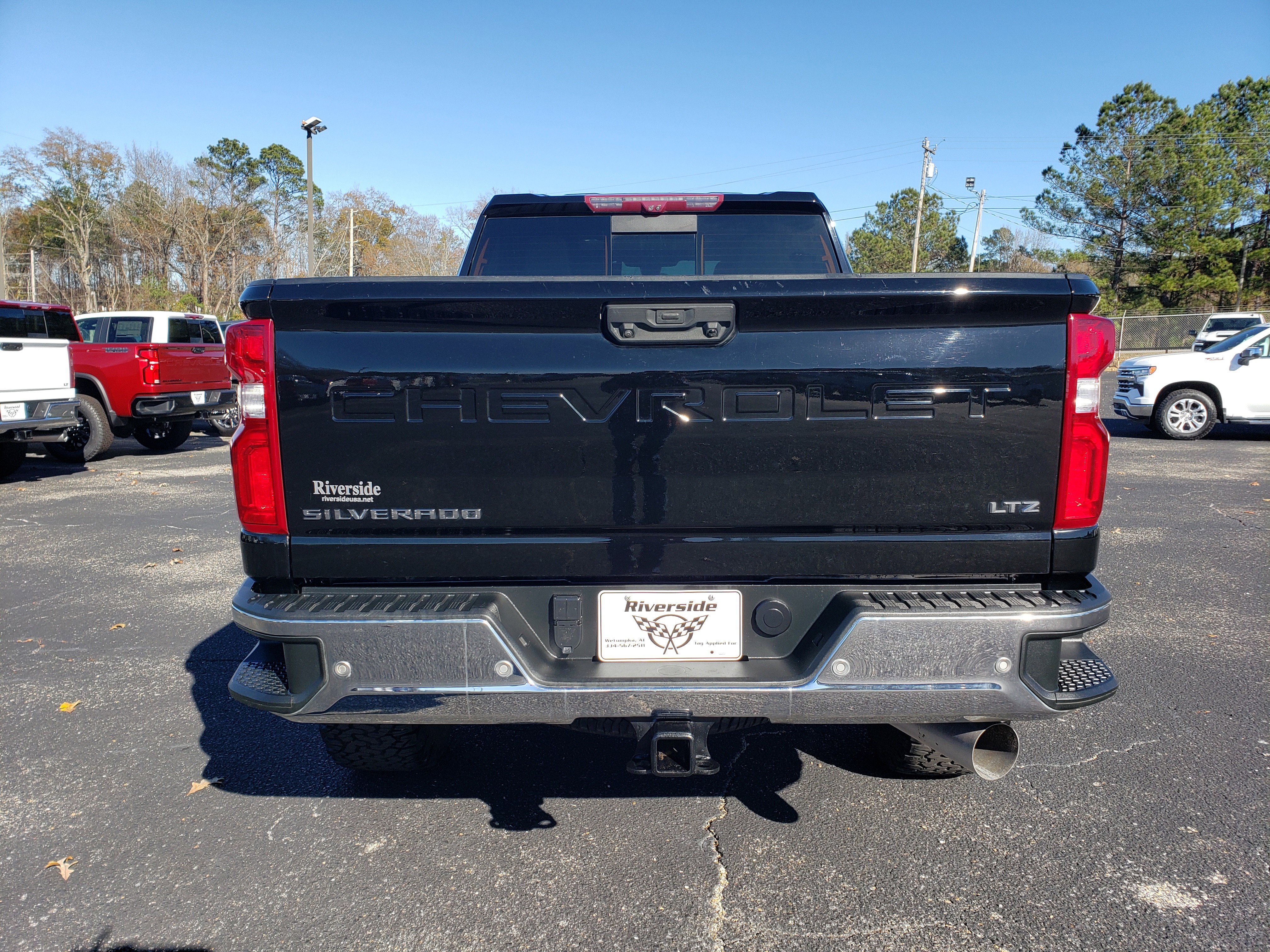 Used 2022 Chevrolet Silverado 2500 LTZ w/ LTZ Premium Package image 8