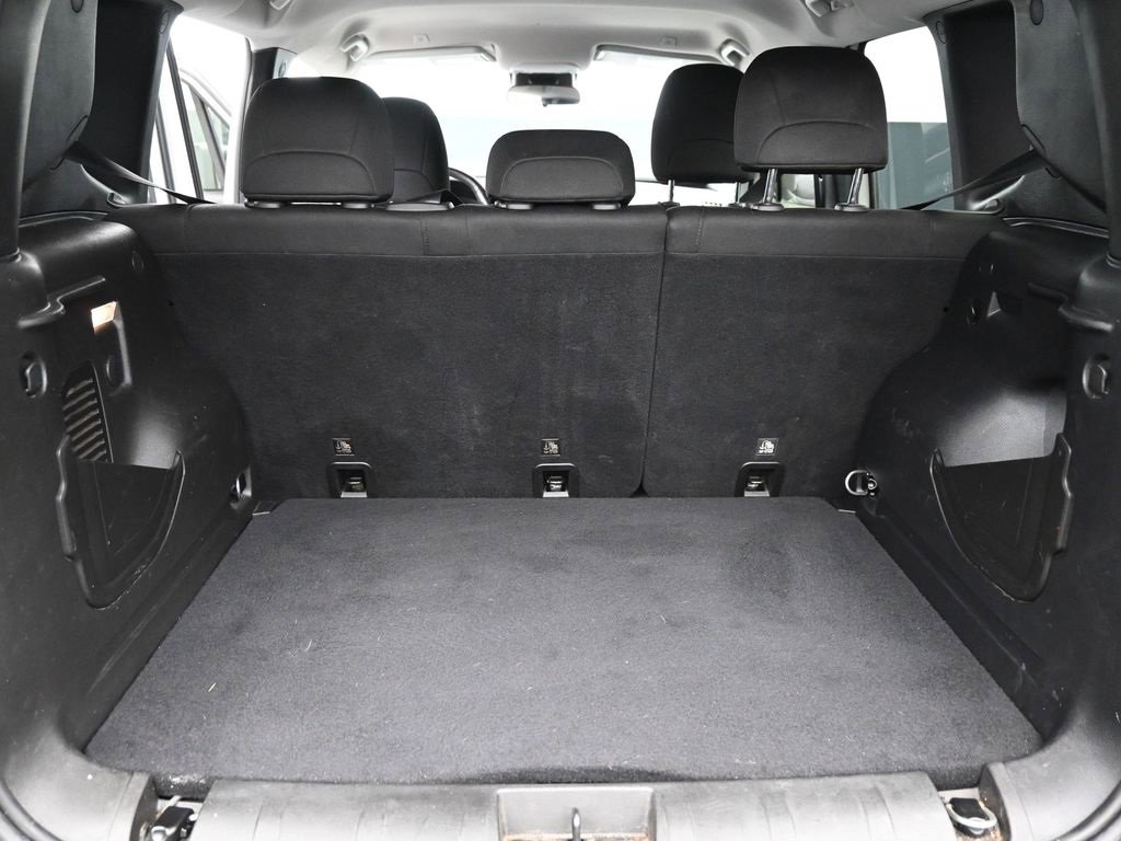 Used 2020 Jeep Renegade Trailhawk w/ UConnect 8.4 Nav Group image 25