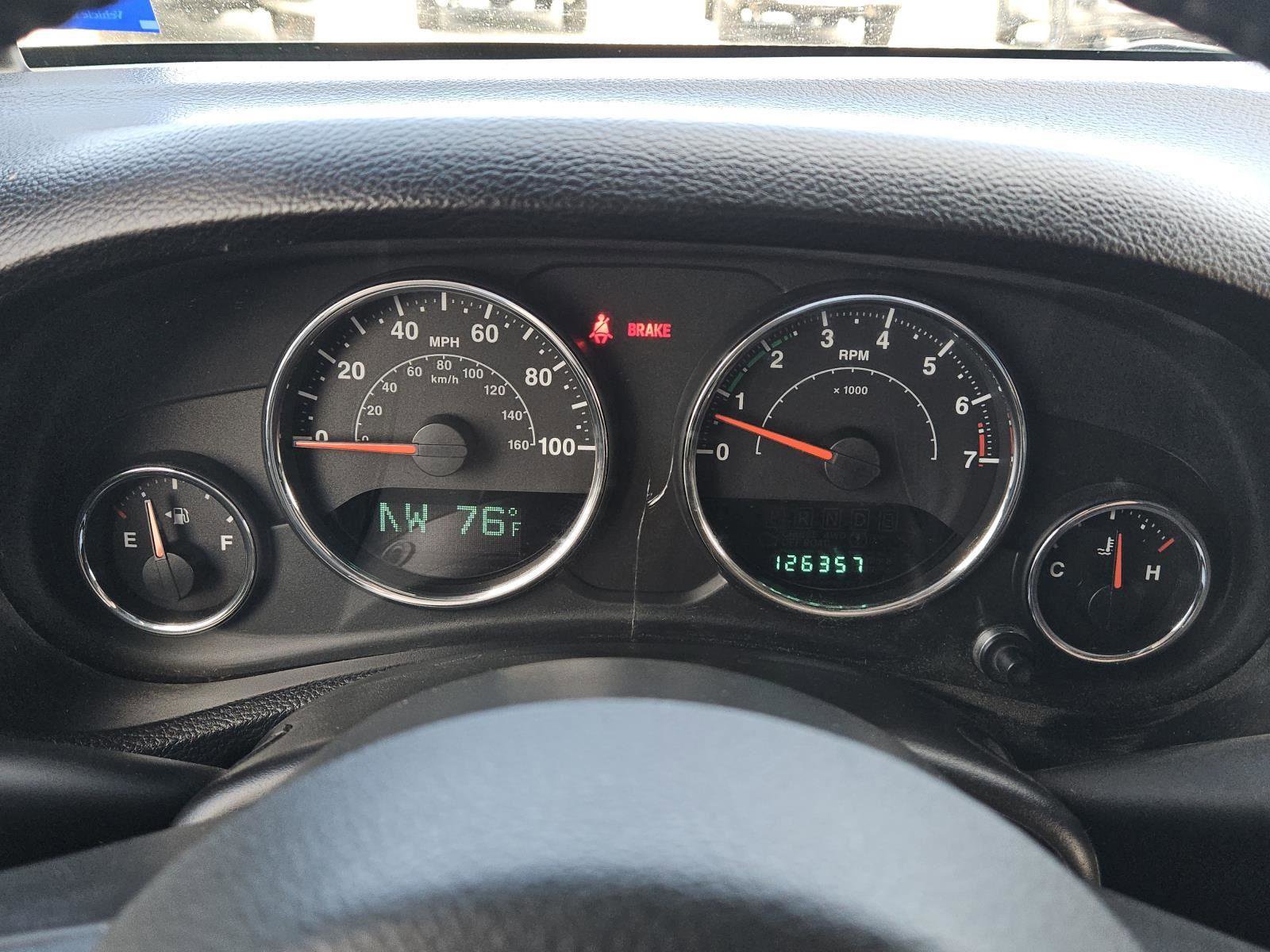 Used 2013 Jeep Wrangler Unlimited Sahara w/ Dual Top Group image 19