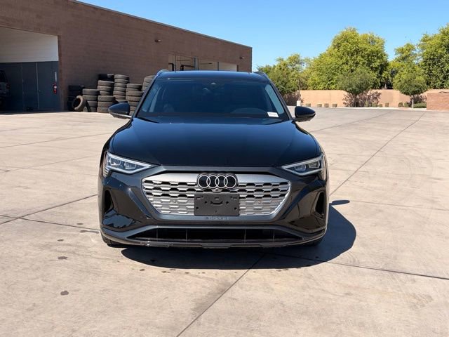 Used 2024 Audi Q8 e-tron Premium Plus w/ Premium Plus Package AWD/4WD image 3