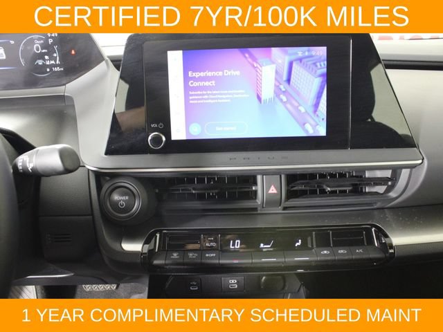 Used 2025 Toyota Prius LE FWD image 22