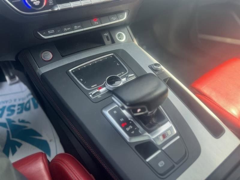 Used 2018 Audi SQ5 Premium Plus w/ Navigation Package image 26