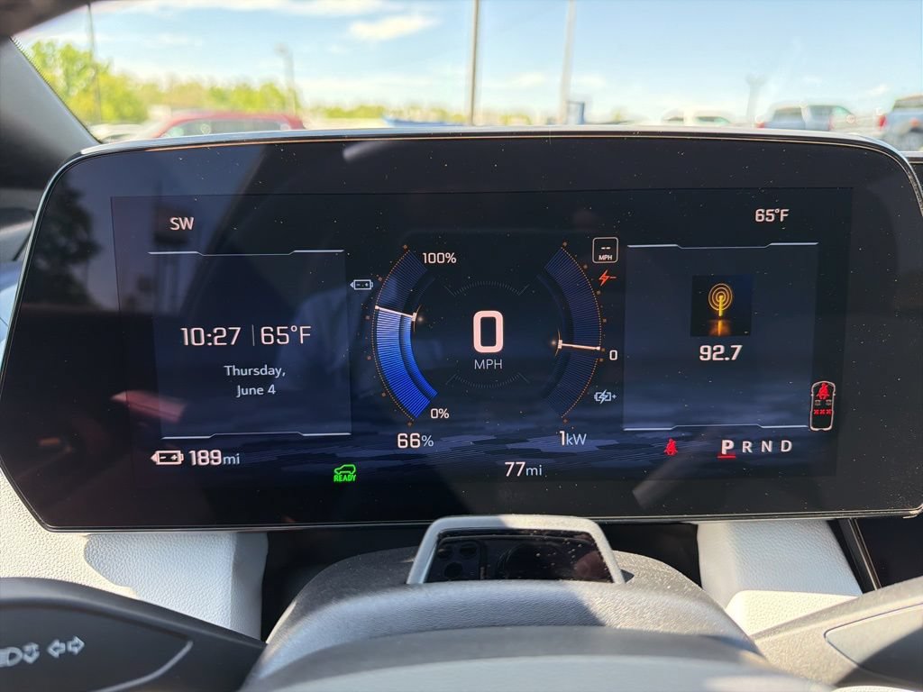 Certified 2024 Chevrolet Equinox EV LT w/ Active Safety Package 3 AWD/4WD image 18