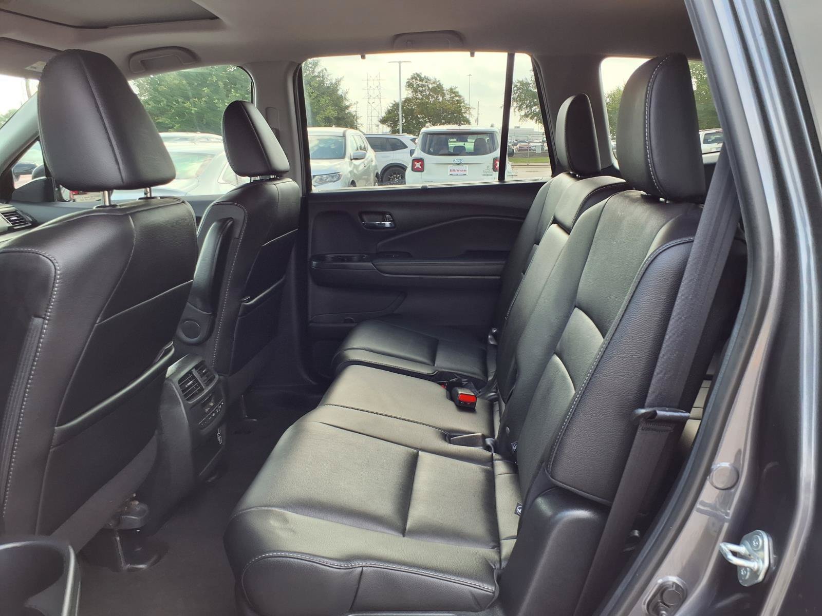 Certified 2022 Honda Pilot Special Edition image 19