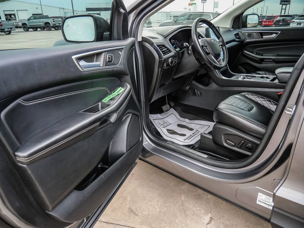 Used 2023 Ford Edge Titanium AWD/4WD image 34