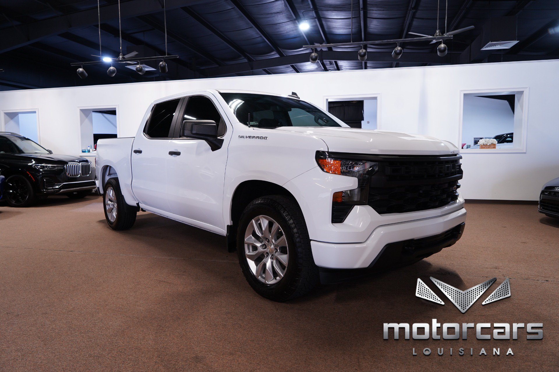 Used 2022 Chevrolet Silverado 1500 Custom RWD image 9