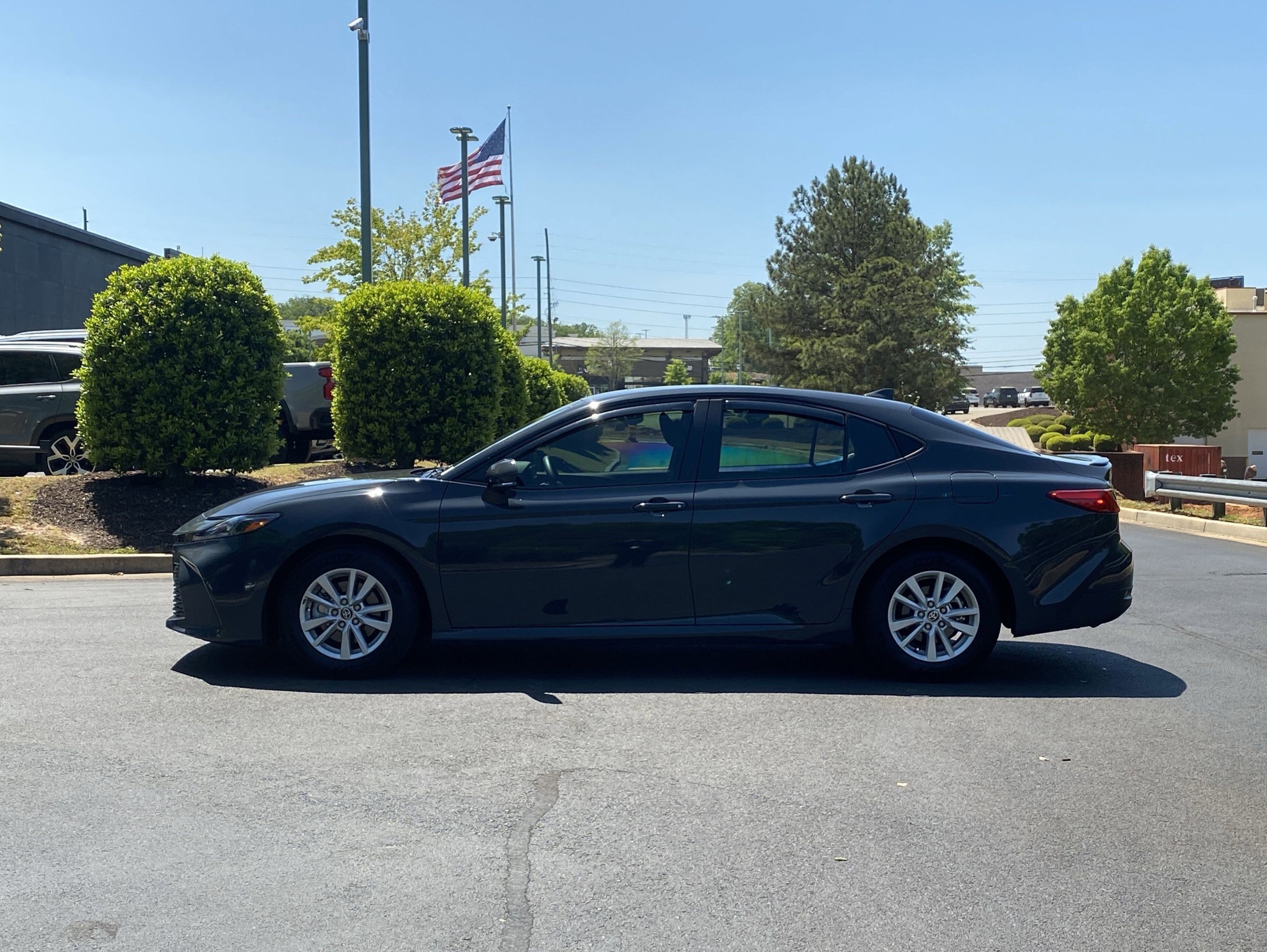 Used 2025 Toyota Camry LE w/ Convenience Package FWD image 14