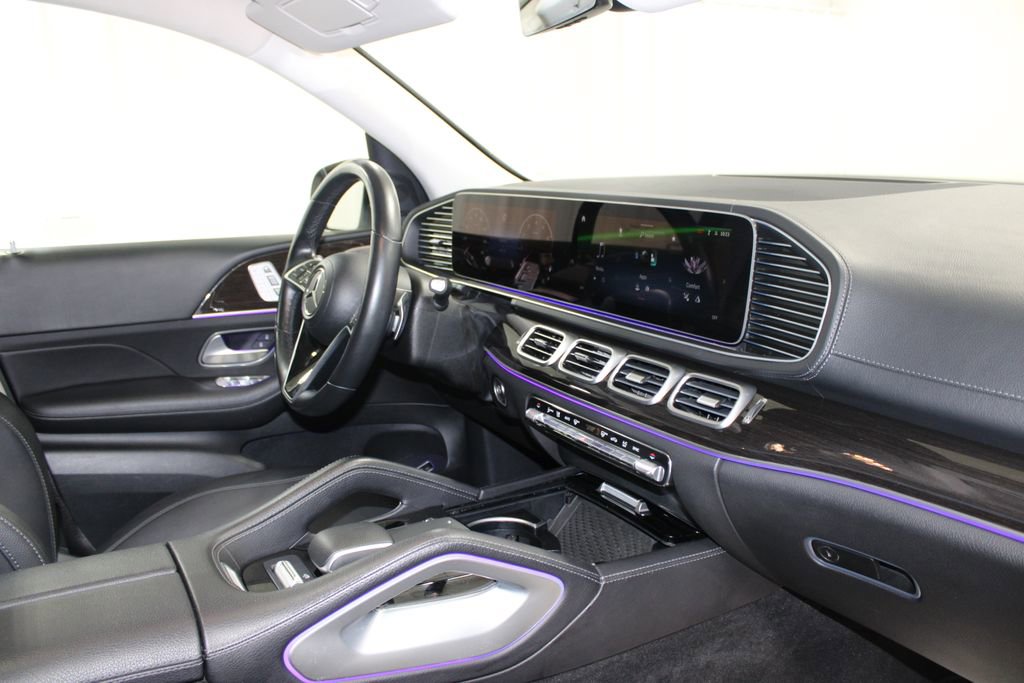 Used 2024 Mercedes-Benz GLS 450 4MATIC image 34