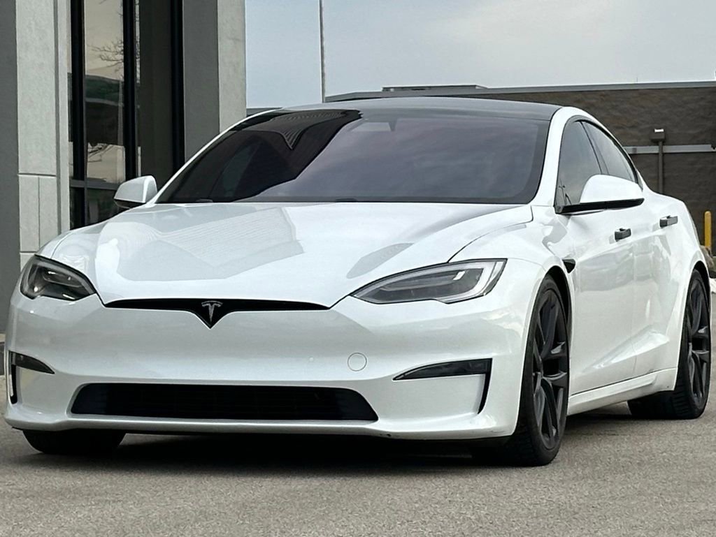 Used 2021 Tesla Model S Plaid image 4